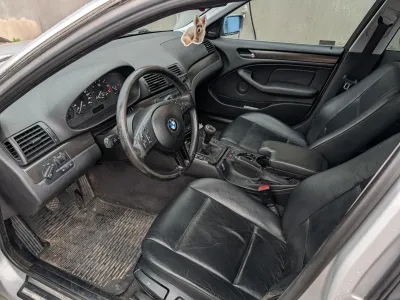 BMW E46 325i